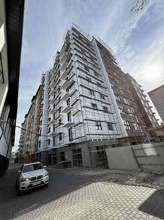 Продаж 1к Квартира 38.4 кв.м Урожайна вул. Ivano-Frankivs'k