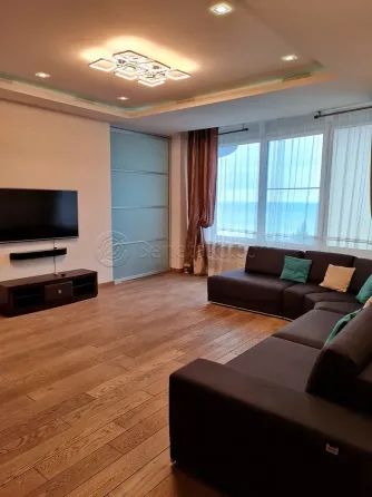 Оренда 4к Квартира 131 кв.м Фонтан, ул. Литературная 1А Одеса