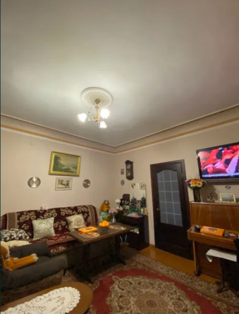 Продається пів-будинку (центр) Кропивницький