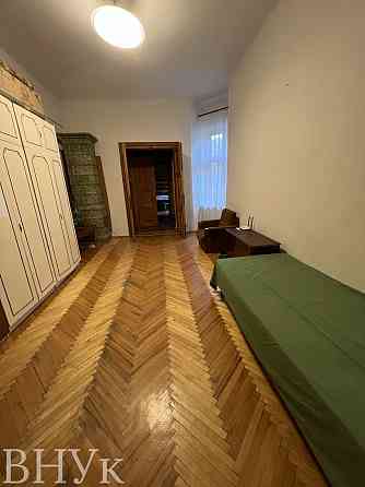 Продаж Квартира 2-кімнатна, 2/2 поверх на вул. Пекарська Львів