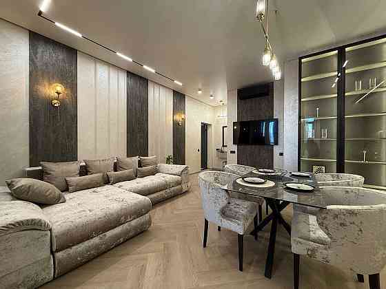 Продаж Квартира 2-кімнатна, 13/23 поверх на Берестейський вул., д. 42 Київ