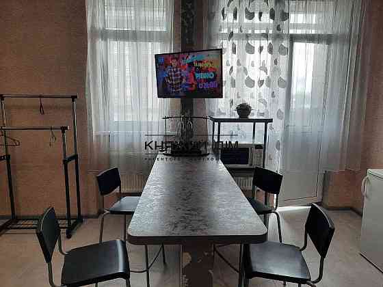 Оренда Квартира 1-кімнатна, 7/32 поверх на Жилянская ул. Київ