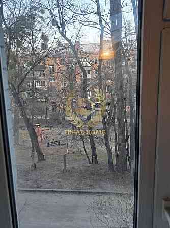 Продаж Квартира 1-кімнатна, 2/5 поверх на Джона Маккейна ул., 37А Киев