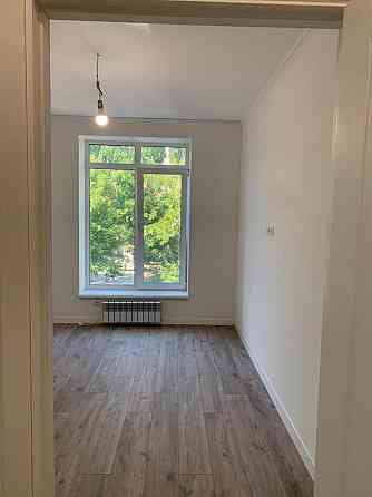 Продаж Квартира 2-кімнатна, 3/4 поверх на Макіївська вул., д. 17 Київ