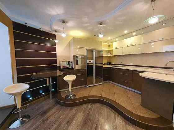 Оренда Квартира 2-кімнатна, 4/23 поверх на пр. Николая Бажана Kiev