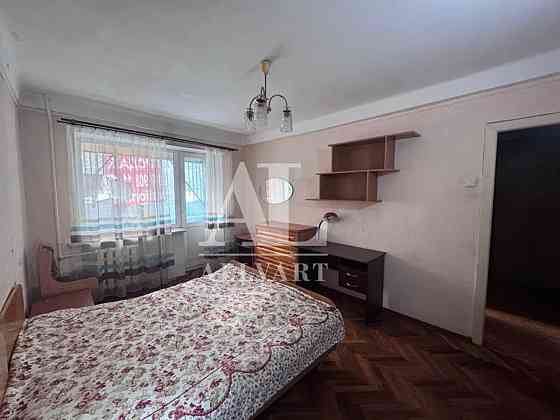 Продаж Квартира 1-кімнатна, 2/5 поверх на вул. Межова, 19 б Kiev