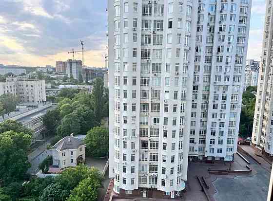 Продам 3-комнатную кв., Французский бульвар угол Довженко, 9/24 эт. Одесса