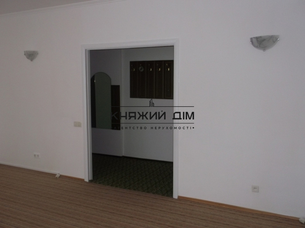 3-кімнатна квартира в центрі біля м. Золоті Ворота. Вул. Володимирська 51/53. Код: 21144737 Киев - изображение 10