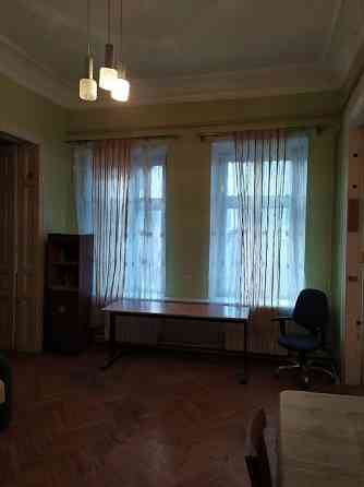 Трехкомнатная квартира в историческом центре недорого. Одесса