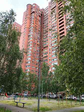 Продаж Квартира 1-кімнатна, 2/28 поверх на Ахматовой Анни, 13 Київ