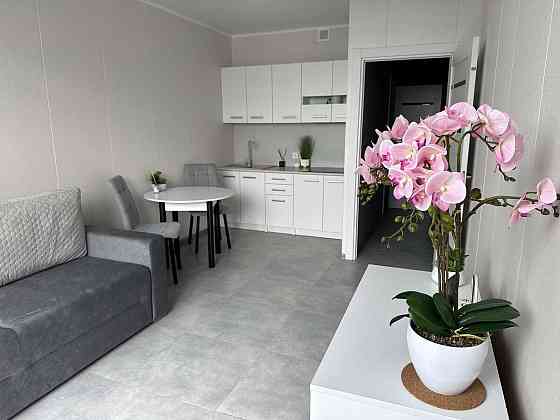 Оренда Квартира 1-кімнатна, 26/26 поверх на Миколи Бажана, 17А Киев