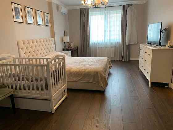 Продаж Квартира 2-кімнатна, 17/25 поверх на Юрія Кондратюка вул., 5 Київ