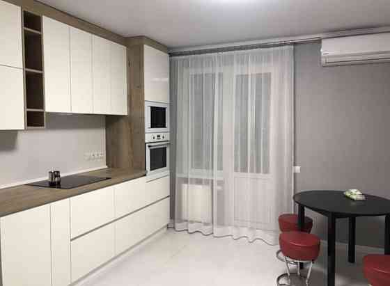 Оренда Квартира 2-кімнатна, 16/25 поверх на ул. Бориса Гмыри, 12 Київ