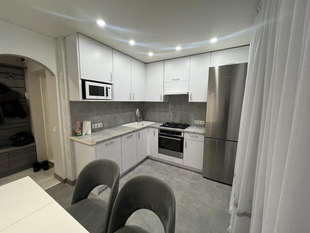 Продаж Квартира 3-кімнатна, 10/10 поверх на вул. Сяйво Львів - фото 4