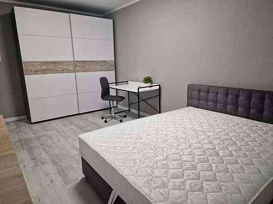 Оренда Квартира 1-кімнатна, 7/25 поверх на Урлівська, 36 Київ