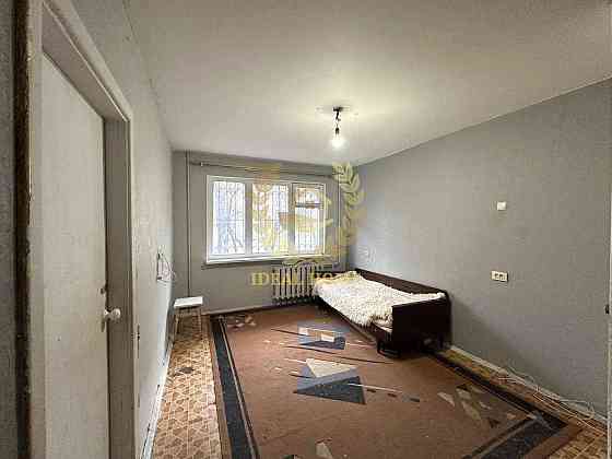 Продаж Квартира 2-кімнатна, 1/9 поверх на Юры Гната ул., 9 Kiev