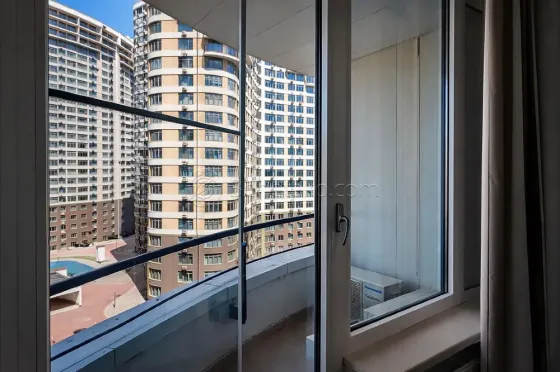 Продаж 2к Квартира 85 кв.м Литературная, 1А Одеса