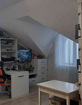 Продаж Квартира 1-кімнатна, 3/3 поверх на Миколи Бурачека вул. (Левітана), 4 Київ