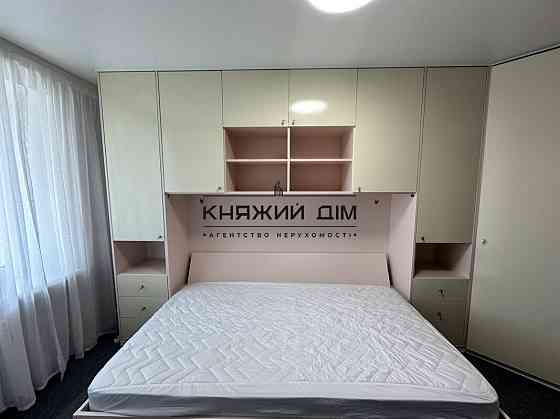 Оренда Квартира 3-кімнатна, 14/14 поверх на Флоренции ул. Київ