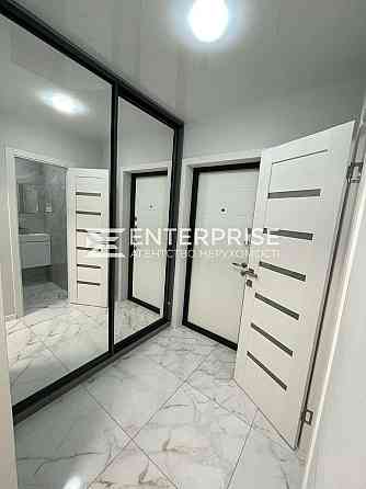 Продаж Квартира 1-кімнатна, 1/24 поверх на вул. Милославська Kiev