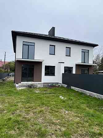 Продаж Будинок 4-кімнатний на вул. В. Івасюка 