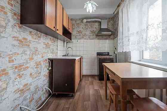 Оренда Квартира 2-кімнатна, 5/5 поверх на Коломиївський пров., 8 Київ