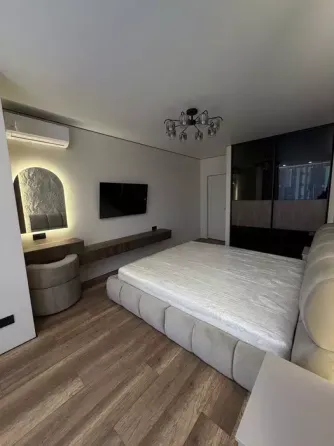 Продаж Квартира 3-кімнатна, 13/16 поверх на Ленкавського вул., 4 Ивано-Франковск