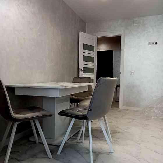 Оренда Квартира 2-кімнатна, 7/10 поверх на Мазепи, 175 Krykhivtsi