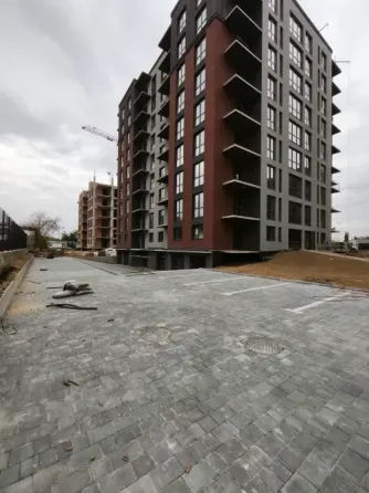 Продаж 2к Квартира 61 кв.м {geo.addres} Ужгород