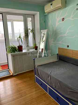 Оренда Квартира 4-кімнатна, 7/9 поверх на вул. Героїв Харкова Харків