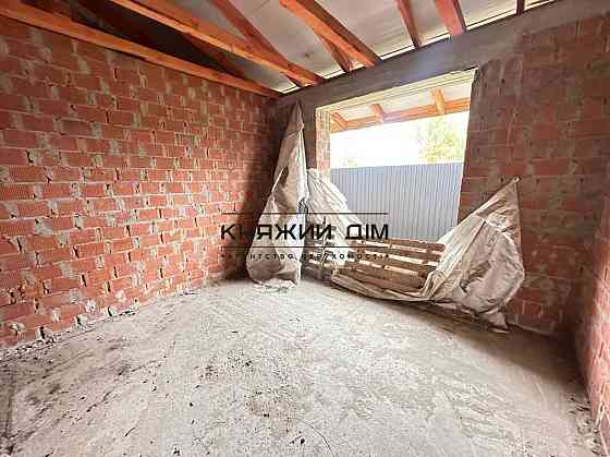 Продаж будинок Плюти, під внутрішнє оздоблення, земельної ділянки 10 стоток КОД 