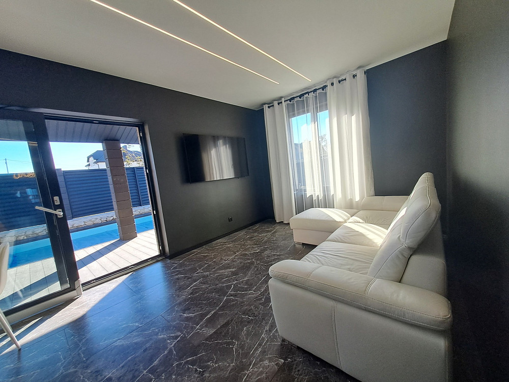 Продаж 1 поверхового будинку з ділянкою на 2.5 сотки, 90 кв. м, Біла  - фото 1