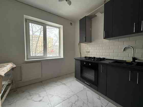 Продаж Квартира 3-кімнатна, 2/9 поверх на Героїв Дніпра вул., д. 32Б Kiev