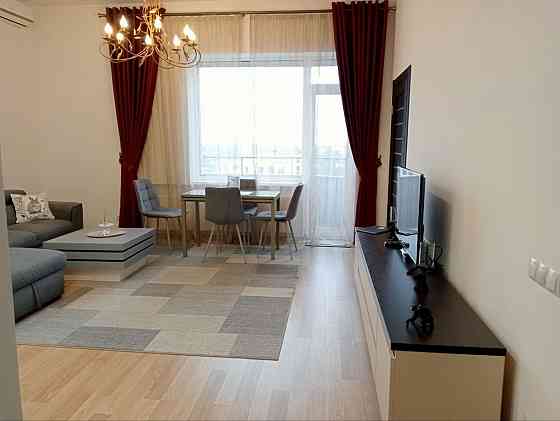 Оренда Квартира 3-кімнатна, 20/22 поверх на Яворницкого пр., 5 Днепр