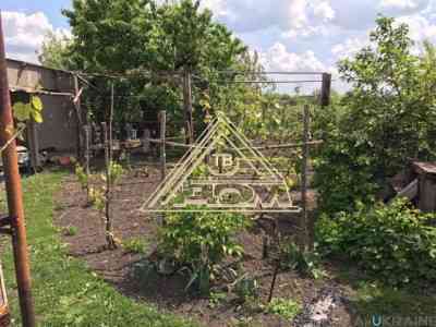 Продаж земельної ділянки 0.1 соток на ул. Першотравнева, 40а Усатове