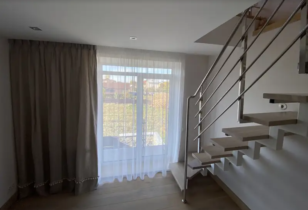 Продаж 3 поверхового дуплекс з ділянкою на 5 соток, 240 кв. м, 6 кімнат, Великі Гаї  - фото 4