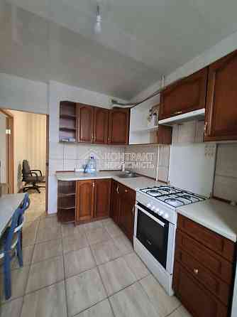 Продаж Квартира 3-кімнатна, 2/9 поверх на вул. молодіжна Pesochin