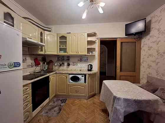 Оренда Квартира 1-кімнатна, 10/18 поверх на Л. Руденко, 3 Б Київ