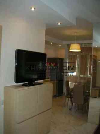 Оренда Квартира 1-кімнатна, 22/25 поверх на Сикорского ул. Київ