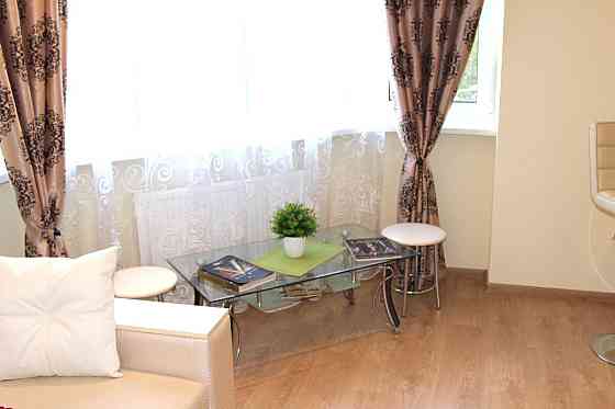 Оренда Квартира 1-кімнатна, 3/23 поверх на Феодосійська, 1 А Київ