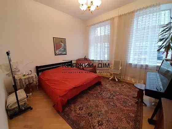 Продаж Квартира 5-кімнатна, 3/4 поверх на Саксаганского ул. Київ