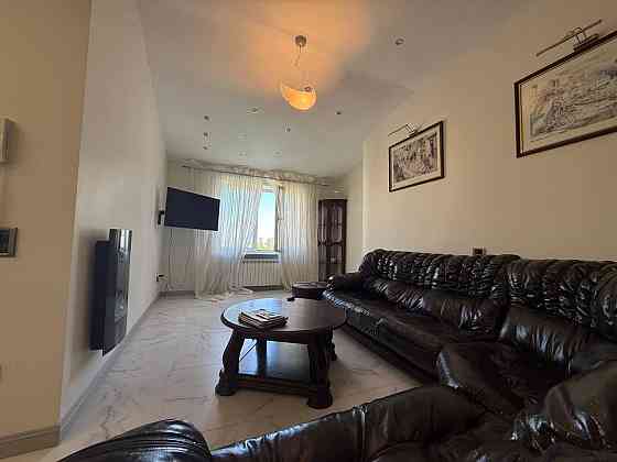 Оренда Квартира 2-кімнатна, 8/8 поверх на Довженко ул., 6 Одесса