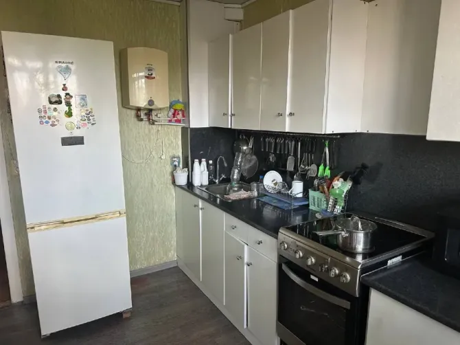 Selling a 3-room apartment in ZhM Pobeda Dnipro - photo 1