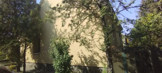 Продаж 1-поверховий Будинок з ділянкою 6 сот 75 кв.м 3 кімн. на Грушевського Ужгород