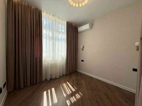 Продаж Квартира 2-кімнатна, 13/24 поверх на Краснова ул., 3 Odessa