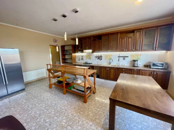 Продам 2-х поверховий будинок в с.Олександрівка (Лиманський р-н, 5 км від Одеси) Доброолександрівка