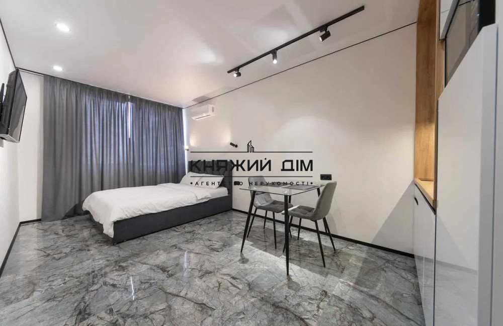 Продаж 1-но к. квартири в ЖК Варшавський. № 21146372 Київ - фото 1