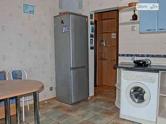 Оренда Квартира 1-кімнатна, 16/18 поверх на ул. Соломии Крушельницкой Київ