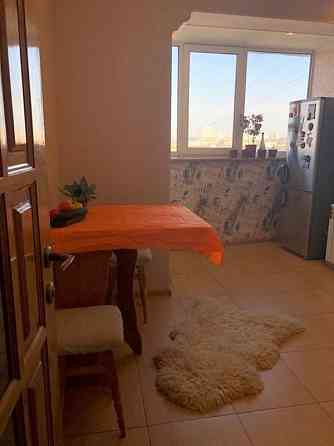 Оренда Квартира 1-кімнатна, 12/16 поверх на ул. Санаторная, 18 Київ