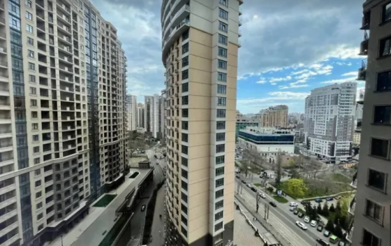 Продаж Квартира 1-кімнатна на ул. Генуэзская, 1е Одесса